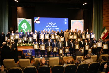 تجلیل ۵۲ استاد نمونه کشوری در سی و دومین مراسم نکوداشت مقام استاد